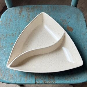 Speckled Cream Triangular Serving Dish